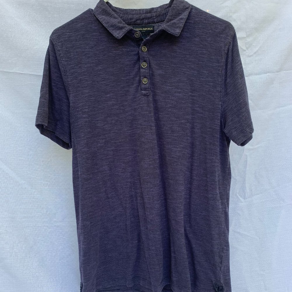 Banana republic polo. size medium